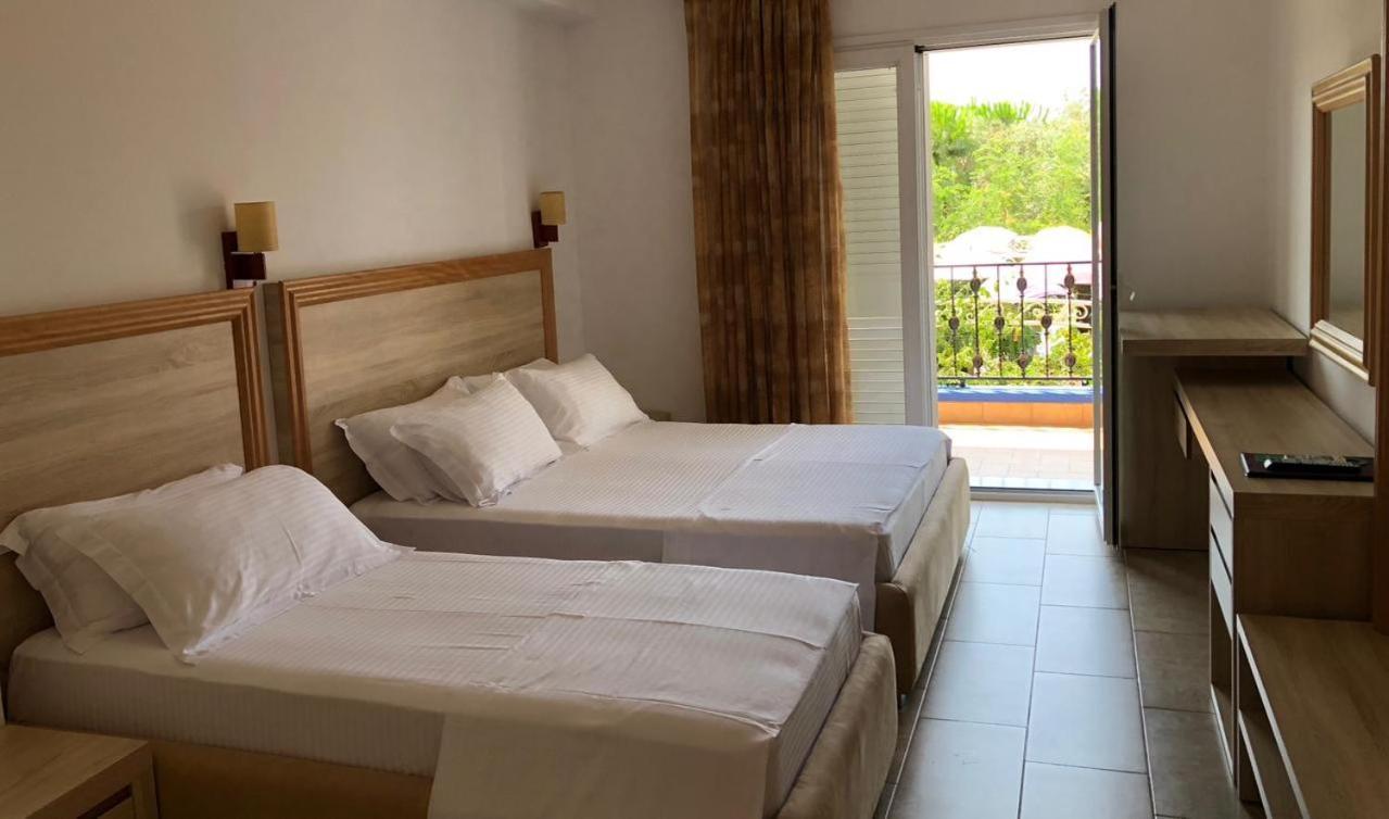 Exclusive Greccia Inn Dhërmi Dış mekan fotoğraf